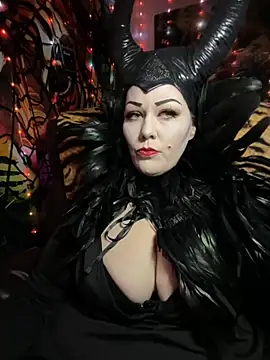 Snapshot of fatfabulous1981 chatting on November 1, 2025, 1:29 am fatfabulous1981 online show from November 1, 2025, 1:29 am