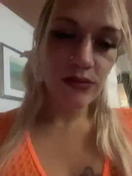 SexxxiLexiiii online show from April 11, 2026, 7:45 am