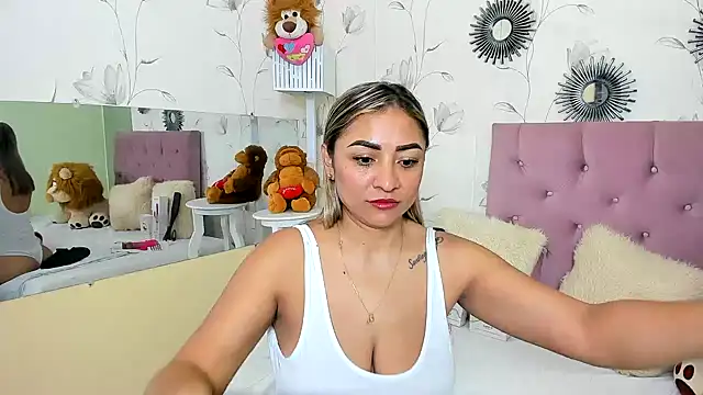 milf bigass  online show from January 27, 2025, 1:30 pm