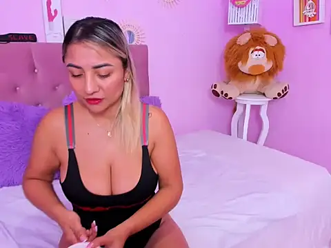 milf bigass  online show from April 10, 2026, 12:43 pm