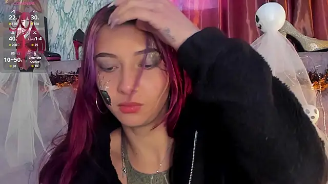 Snapshot of _Scarlett_01 chatting on October 21, 2025, 2:40 pm Scarlett 01 online show from October 21, 2025, 2:40 pm