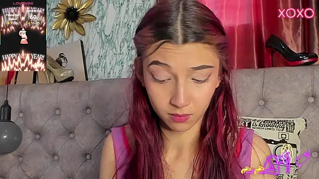 Snapshot of _Scarlett_01 chatting on November 19, 2025, 2:28 pm Scarlett 01 online show from November 19, 2025, 2:28 pm