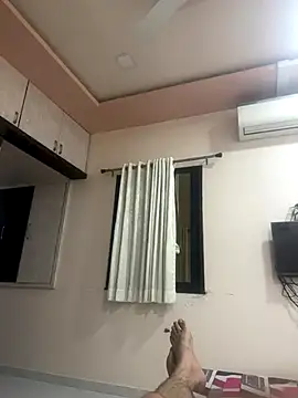 hornyguy271192 online show from November 9, 2025, 8:51 pm