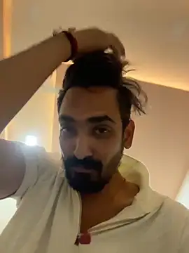 hornyguy271192 online show from February 5, 2026, 6:01 pm