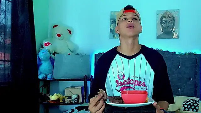 Liamscott  online show from March 7, 2026, 8:06 pm