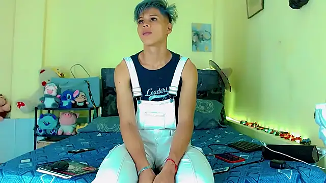 Liamscott  online show from March 22, 2026, 8:12 pm