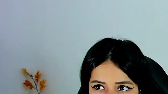 Snapshot of HannaSexyy chatting on November 12, 2025, 2:56 am HannaSexyy online show from November 12, 2025, 2:56 am