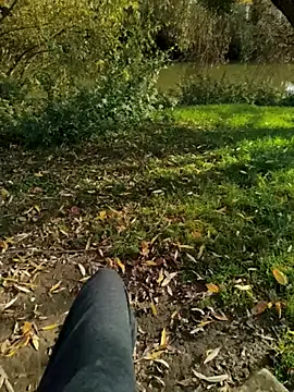 Snapshot of no1belike1 chatting on November 5, 2025, 1:33 pm no1belike1 online show from November 5, 2025, 1:33 pm