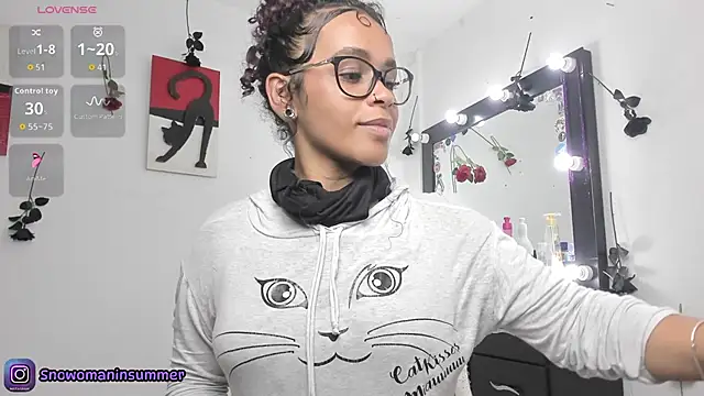 Snapshot of Lips_SaraSofia2 chatting on April 13, 2026, 9:31 pm Lips SaraSofia2 online show from April 13, 2026, 9:31 pm