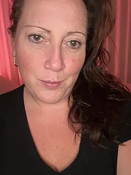 xsexycurvymilf online show from January 20, 2025, 2:57 pm