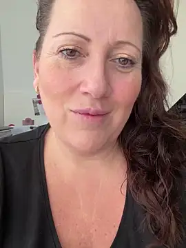 xsexycurvymilf online show from January 31, 2025, 9:16 am