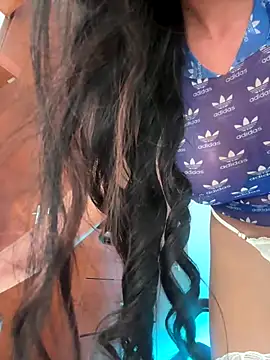 ivannapretyts online show from November 18, 2025, 4:00 pm