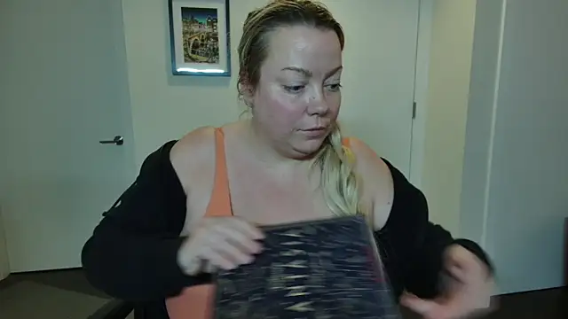 Beauty4AGent online show from October 2, 2025, 1:56 am