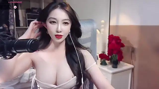 vyizh- online show from February 25, 2025, 4:46 am