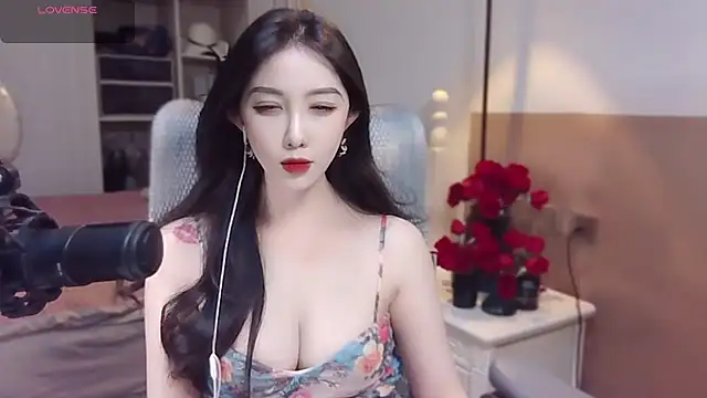 vyizh- online show from March 22, 2025, 1:52 pm