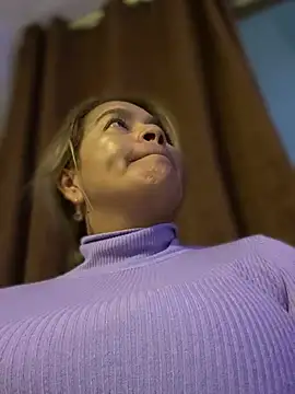 Snapshot of Jlo_69 chatting on January 26, 2025, 11:29 pm Jlo 69 online show from January 26, 2025, 11:29 pm