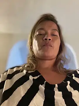 Snapshot of Jlo_69 chatting on February 6, 2025, 1:38 am Jlo 69 online show from February 6, 2025, 1:38 am