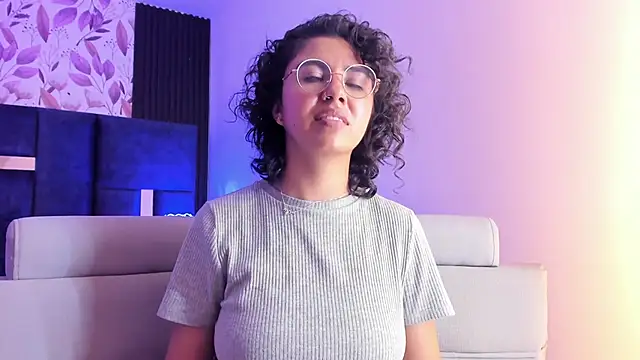 Amareto  online show from March 14, 2025, 4:30 pm