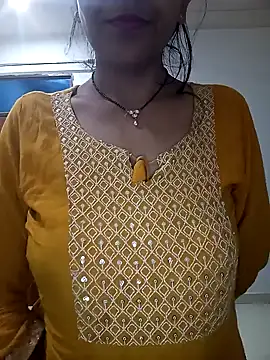 Snapshot of Hot-Shivani chatting on January 16, 2025, 3:56 am Hot-Shivani online show from January 16, 2025, 3:56 am