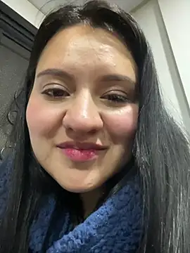 dannarossy  online show from January 16, 2025, 7:38 am