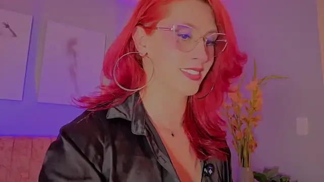 Snapshot of Juliana_Saenzz chatting on November 25, 2025, 4:01 am Juliana Saenzz online show from November 25, 2025, 4:01 am