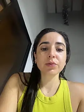 Victoria-And1 online show from April 16, 2026, 12:33 am