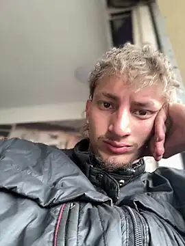 Snapshot of Scott_sex7 chatting on February 19, 2026, 5:42 pm Scott sex7 online show from February 19, 2026, 5:42 pm