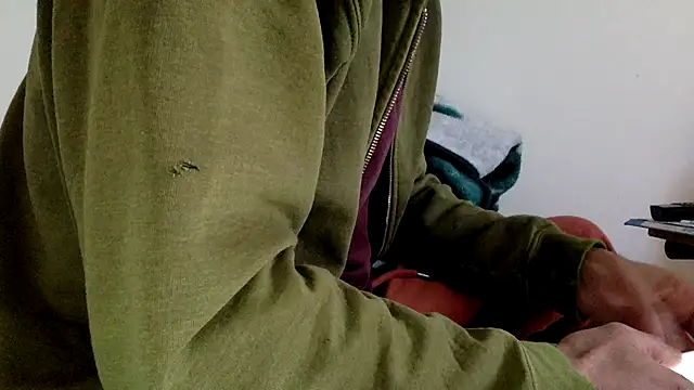 molozeb online show from November 17, 2025, 7:47 am