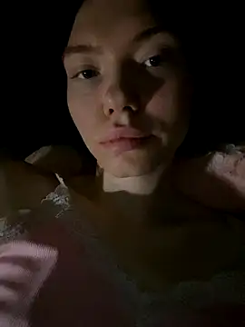 Snapshot of Lisaaa_Alisa chatting on October 24, 2025, 8:38 pm Lisaaa Alisa online show from October 24, 2025, 8:38 pm