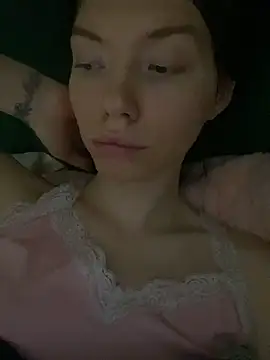 Snapshot of Lisaaa_Alisa chatting on November 4, 2025, 7:35 pm Lisaaa Alisa online show from November 4, 2025, 7:35 pm