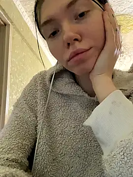 Snapshot of Lisaaa_Alisa chatting on November 6, 2025, 4:24 am Lisaaa Alisa online show from November 6, 2025, 4:24 am