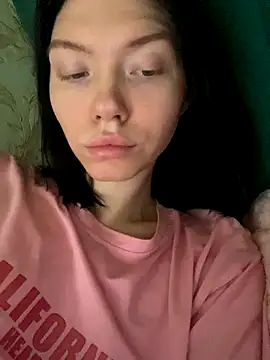 Snapshot of Lisaaa_Alisa chatting on November 11, 2025, 4:01 am Lisaaa Alisa online show from November 11, 2025, 4:01 am