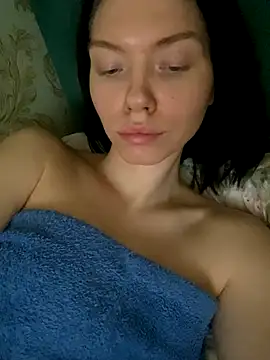 Snapshot of Lisaaa_Alisa chatting on November 12, 2025, 4:35 am Lisaaa Alisa online show from November 12, 2025, 4:35 am