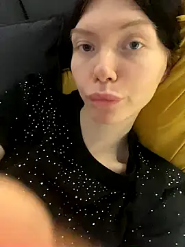 Lisaaa Alisa online show from December 20, 2025, 9:05 am