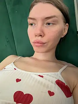 Lisaaa Alisa online show from June 7, 2026, 12:31 pm