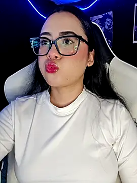 Janna mnt online show from October 28, 2025, 5:11 am