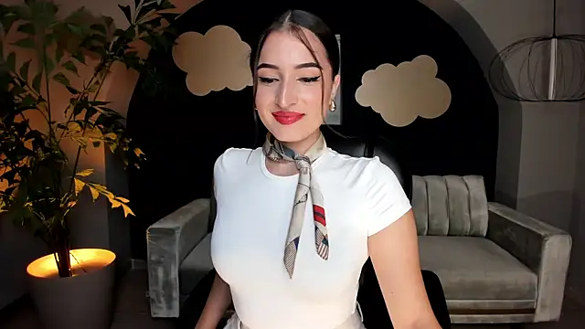 Snapshot of DominiqueVega chatting on February 26, 2025, 8:33 pm DominiqueVega online show from February 26, 2025, 8:33 pm