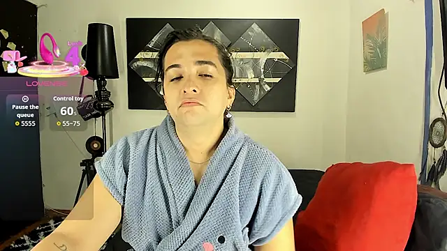 SARAMISHA online show from December 20, 2025, 3:41 pm