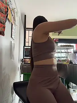 LittleDoll    online show from April 25, 2026, 2:36 pm