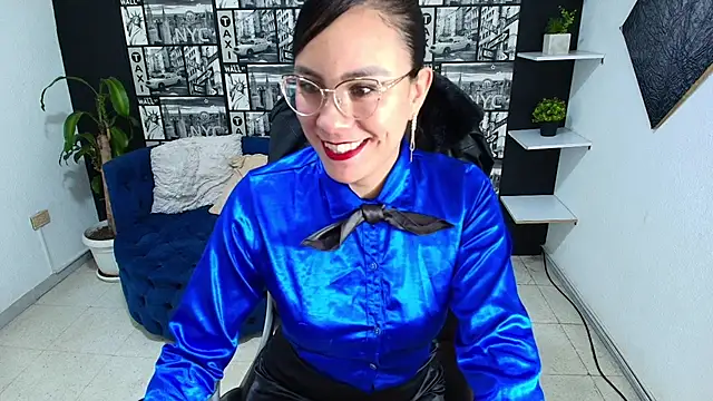 Agata-Moon online show from October 31, 2025, 1:34 pm