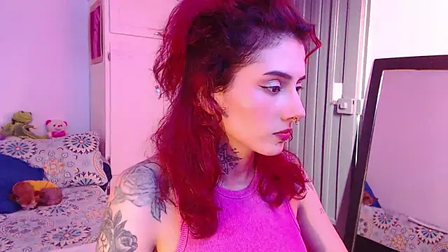 LiliJones  online show from February 4, 2025, 6:17 pm