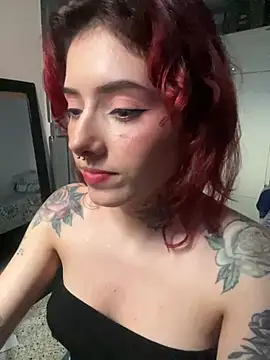 LiliJones  online show from February 7, 2025, 9:48 pm