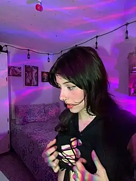 LiliJones  online show from February 13, 2026, 3:08 pm