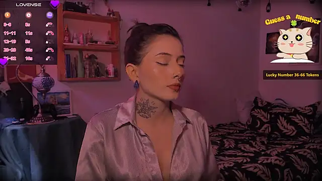 LiliJones  online show from March 11, 2026, 4:46 pm