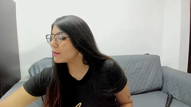 Snapshot of Luna_Dumont chatting on November 2, 2025, 11:56 am Luna Dumont online show from November 2, 2025, 11:56 am