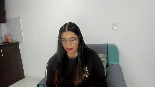 Snapshot of Luna_Dumont chatting on November 29, 2025, 11:13 am Luna Dumont online show from November 29, 2025, 11:13 am