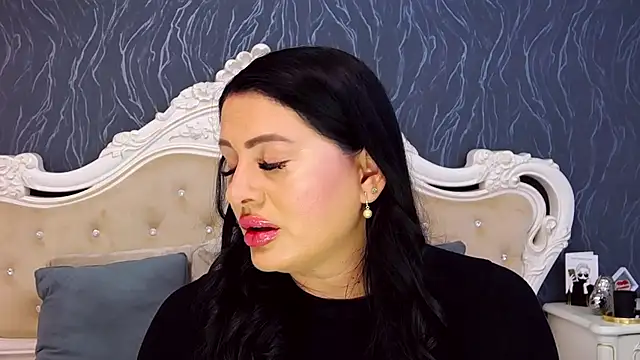 Snapshot of Lauren_Saint chatting on October 1, 2025, 2:45 pm Lauren Saint online show from October 1, 2025, 2:45 pm