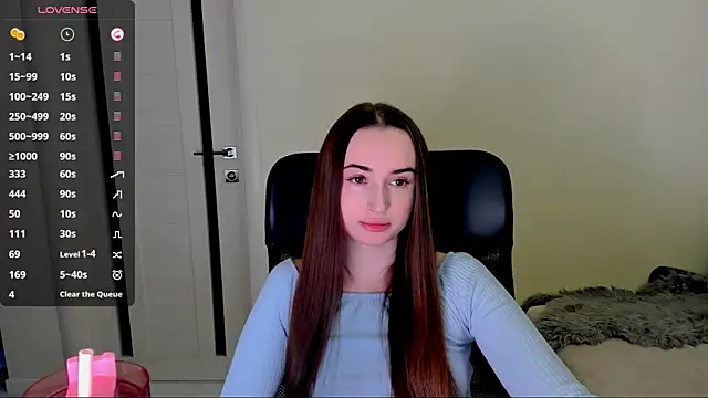 Kimmberr online show from November 11, 2025, 4:01 am