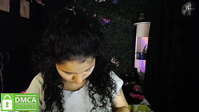 Mr MrsCurie online show from March 13, 2026, 11:33 pm