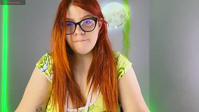 lucie nicolls online show from February 10, 2025, 7:38 pm